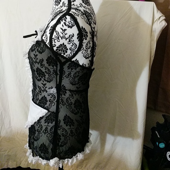 Sexy Maid Lingerie - Picture 2 of 5